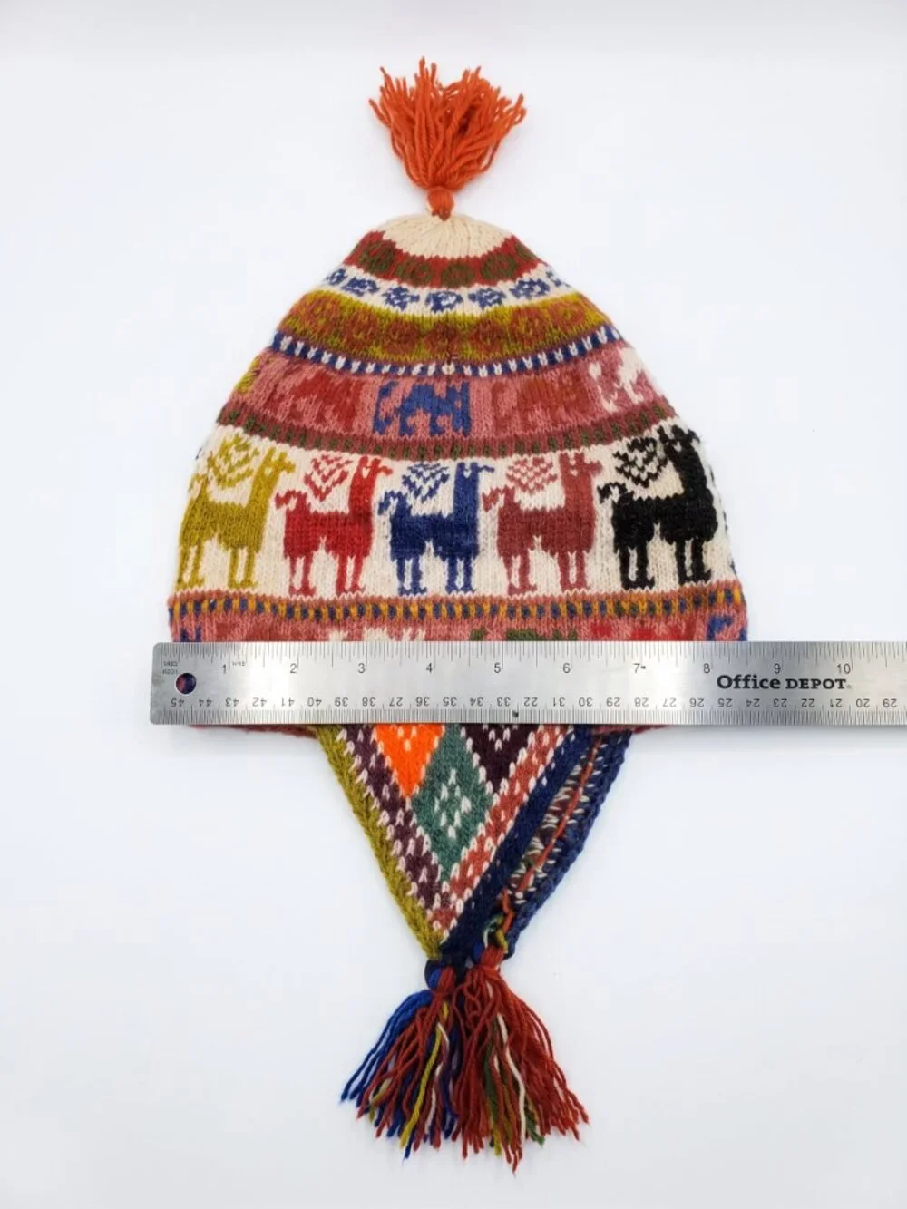 Andean Sheep's Wool Chullo Hat – Traditional Llama Design – Warm Winter Hat